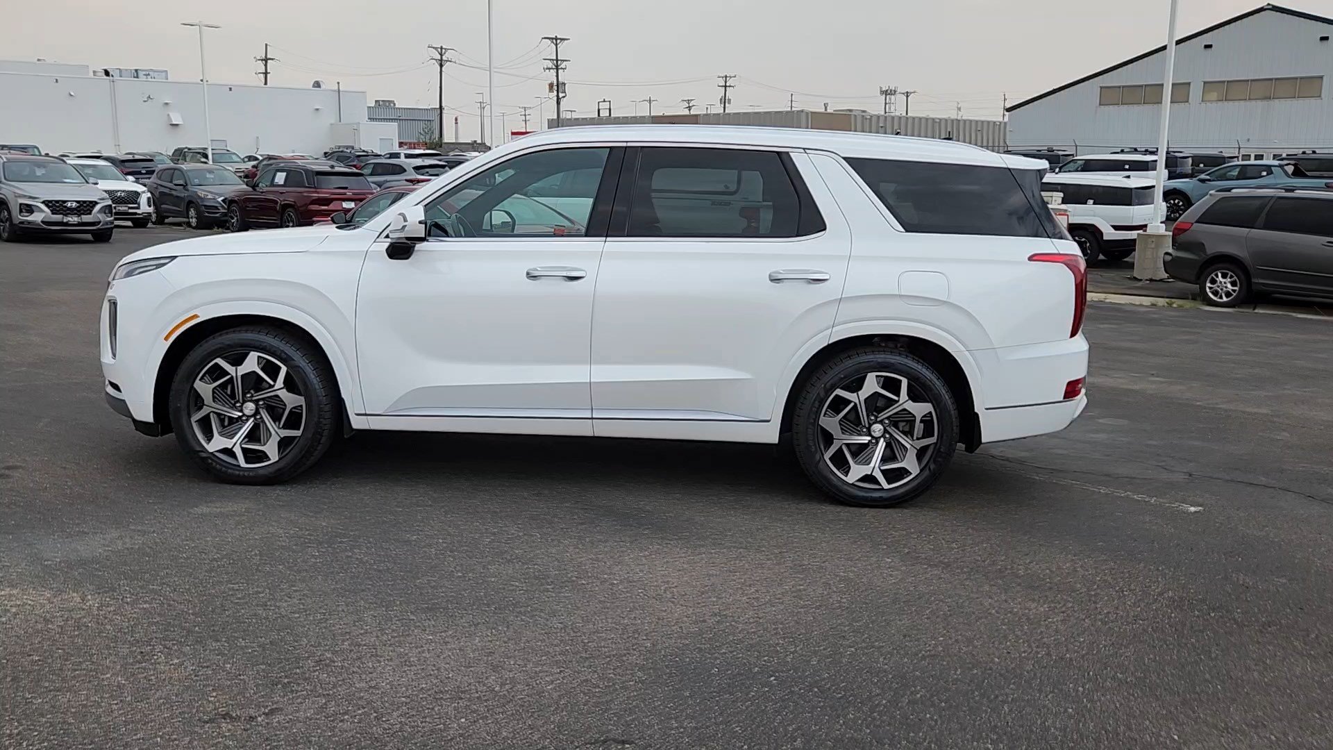 Used 2021 Hyundai Palisade Calligraphy AWD/4WD image 2