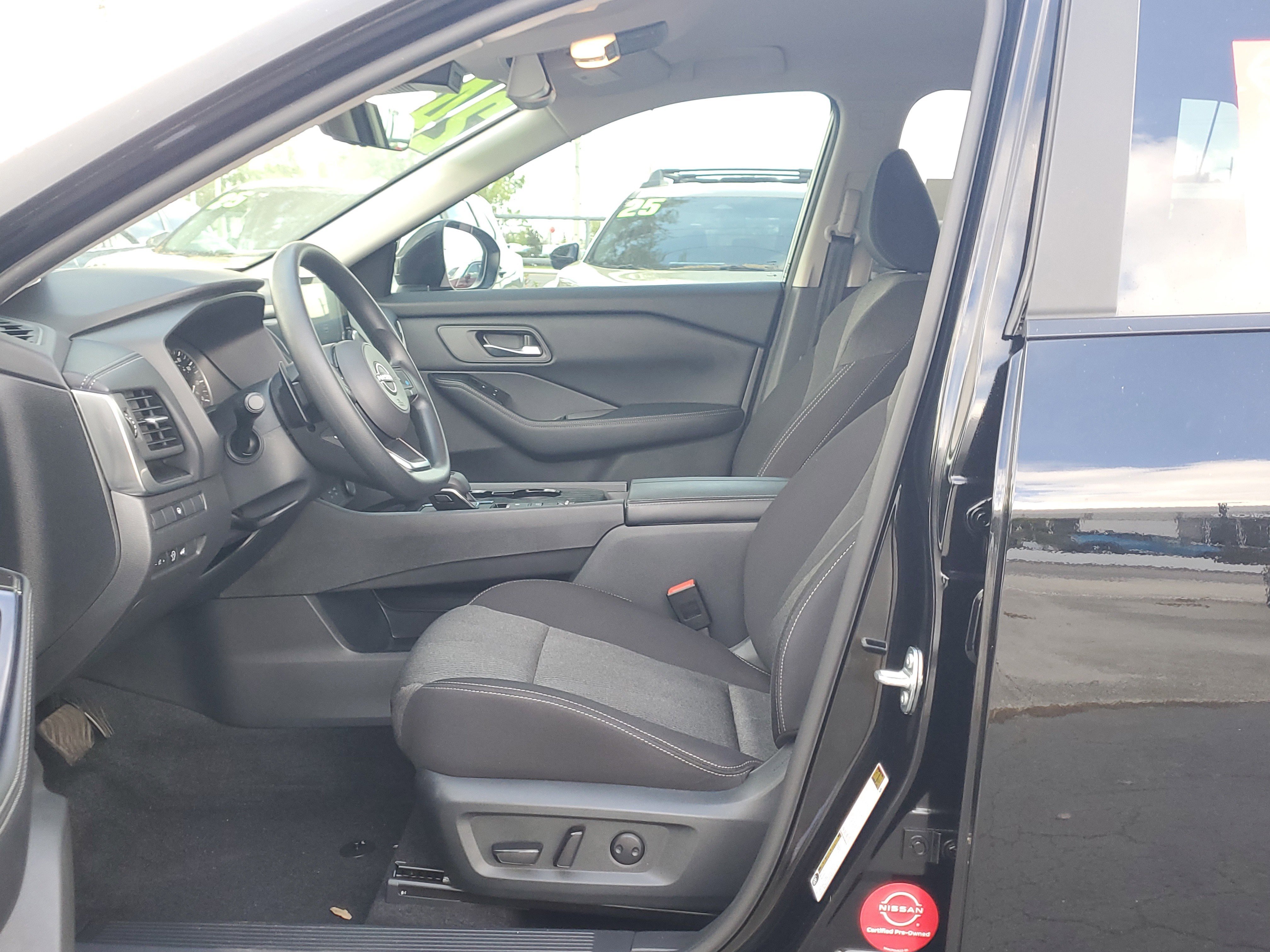 Certified 2024 Nissan Rogue SV image 19