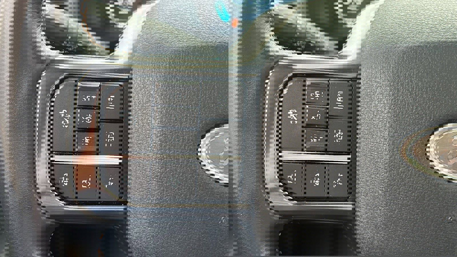 Used 2022 Ford Expedition Platinum image 17