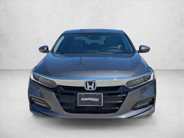 Used 2018 Honda Accord Touring image 2