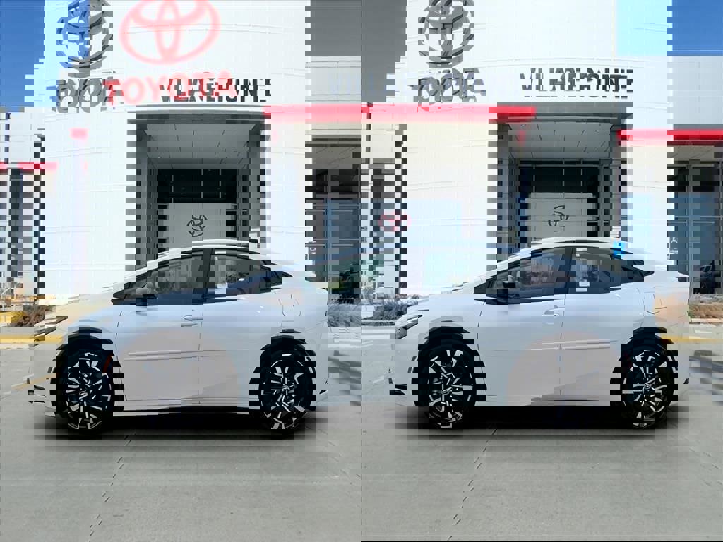 New 2026 Toyota Prius XSE Premium image 2