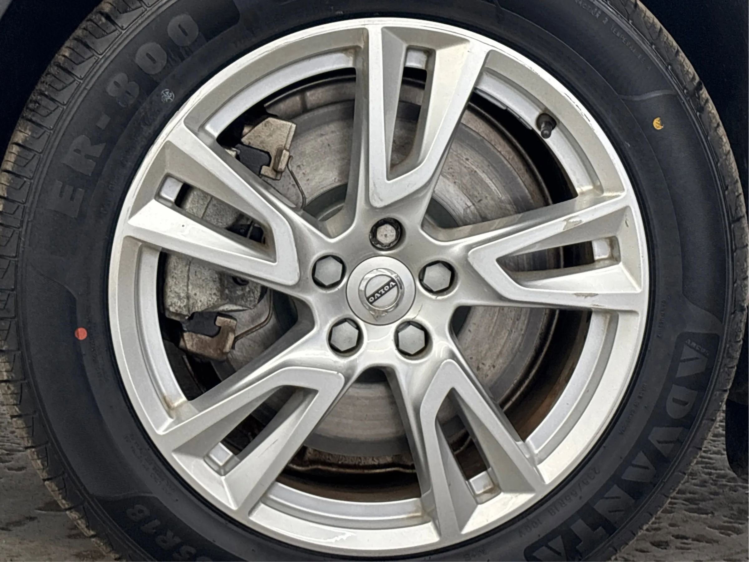 Used 2018 Volvo V90 T5 Cross Country w/ Convenience Package AWD/4WD image 32