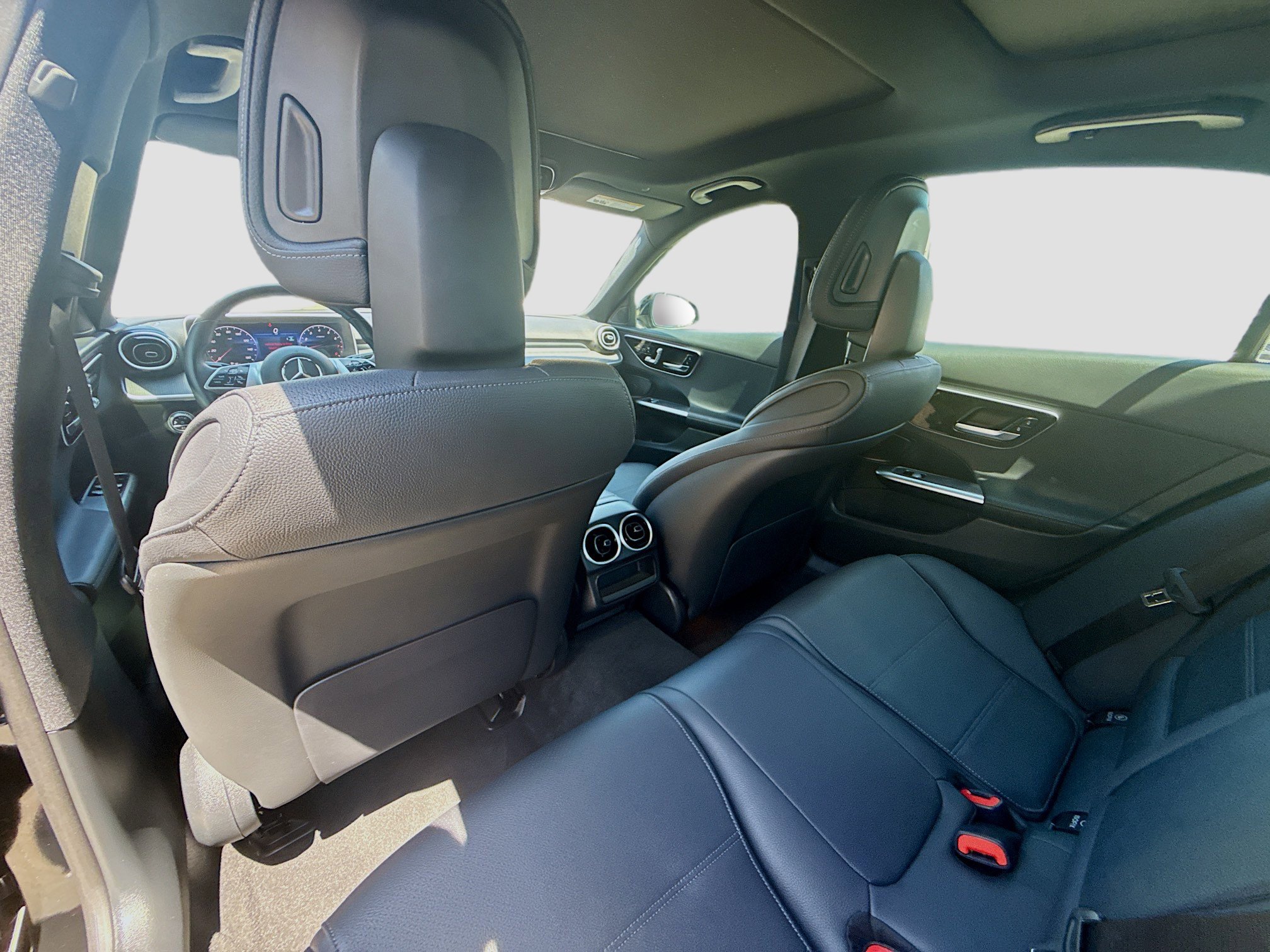 Used 2025 Mercedes-Benz C 300 Sedan image 22