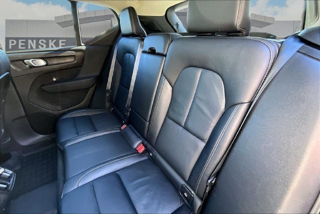 Used 2023 Volvo XC40 B5 Plus w/ Driver Assist Package AWD/4WD image 25