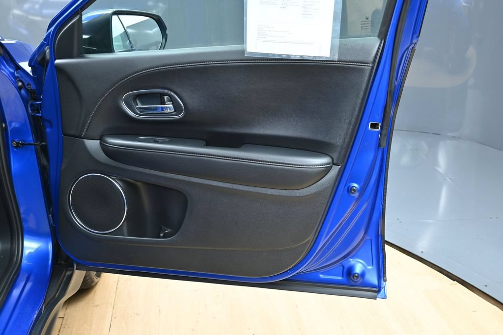 Used 2021 Honda HR-V EX-L image 32