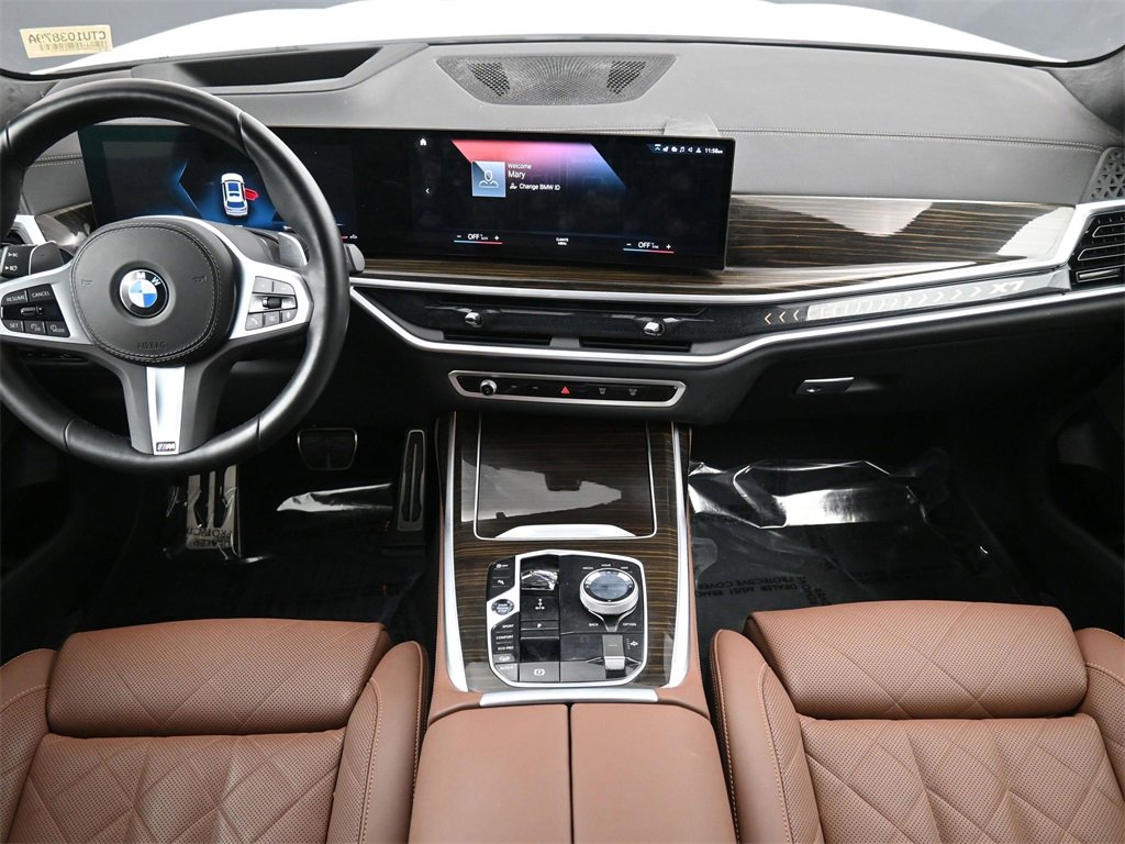 Used 2023 BMW X7 xDrive40i w/ Executive Package image 4