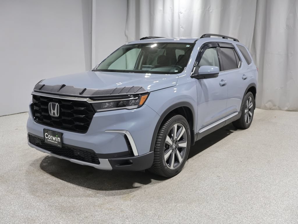 Used 2023 Honda Pilot Touring image 7