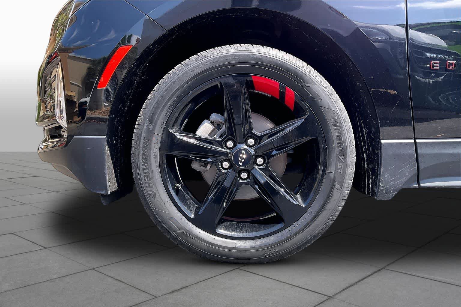Used 2023 Chevrolet Equinox Premier w/ Redline Edition FWD image 10