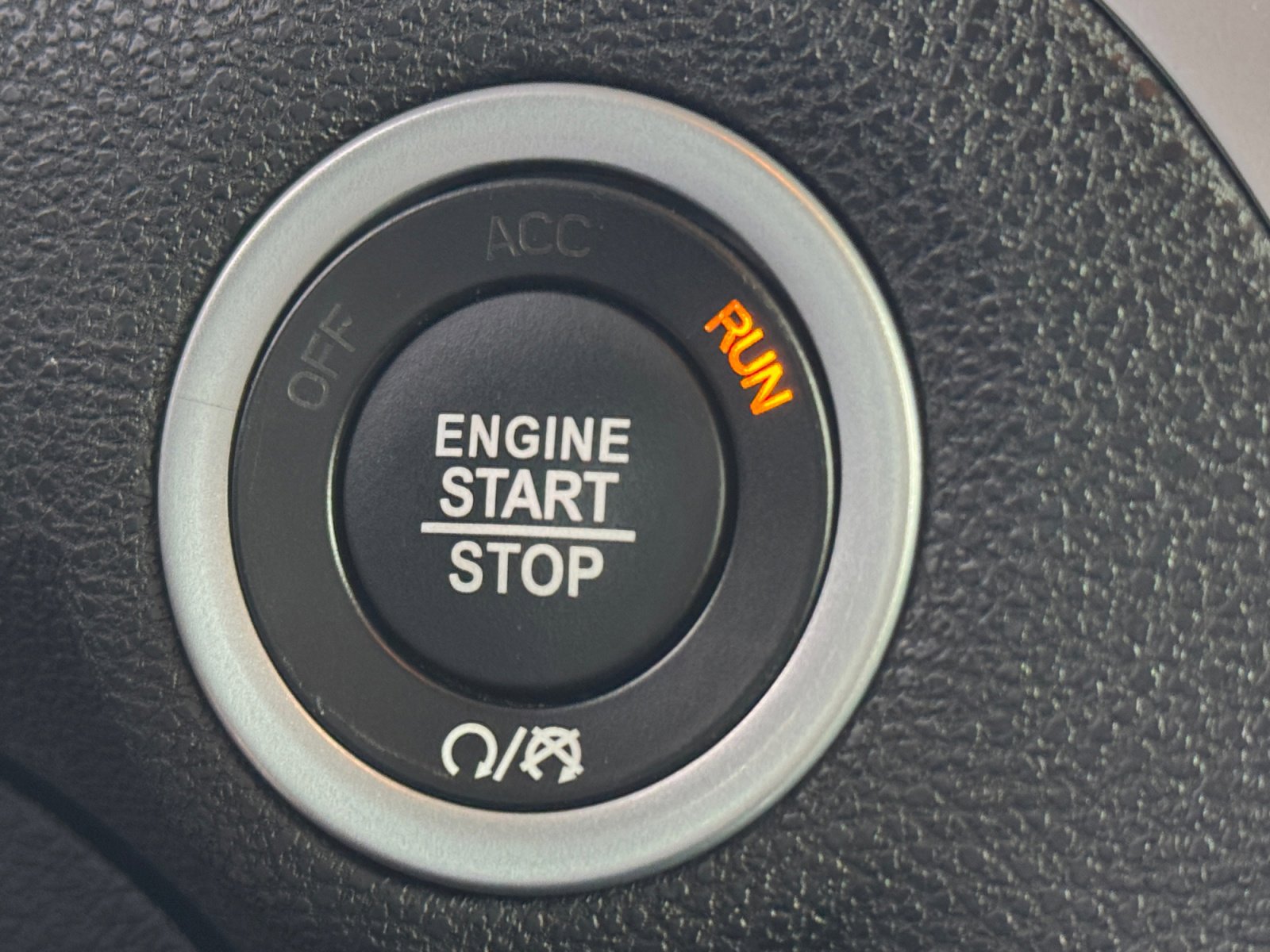 Used 2023 Chrysler 300 Touring w/ Sport Appearance Package image 20