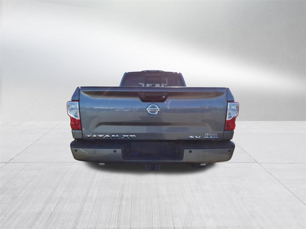 Used 2017 Nissan Titan SV image 5