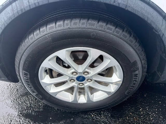 Used 2022 Ford Escape SE AWD/4WD image 25
