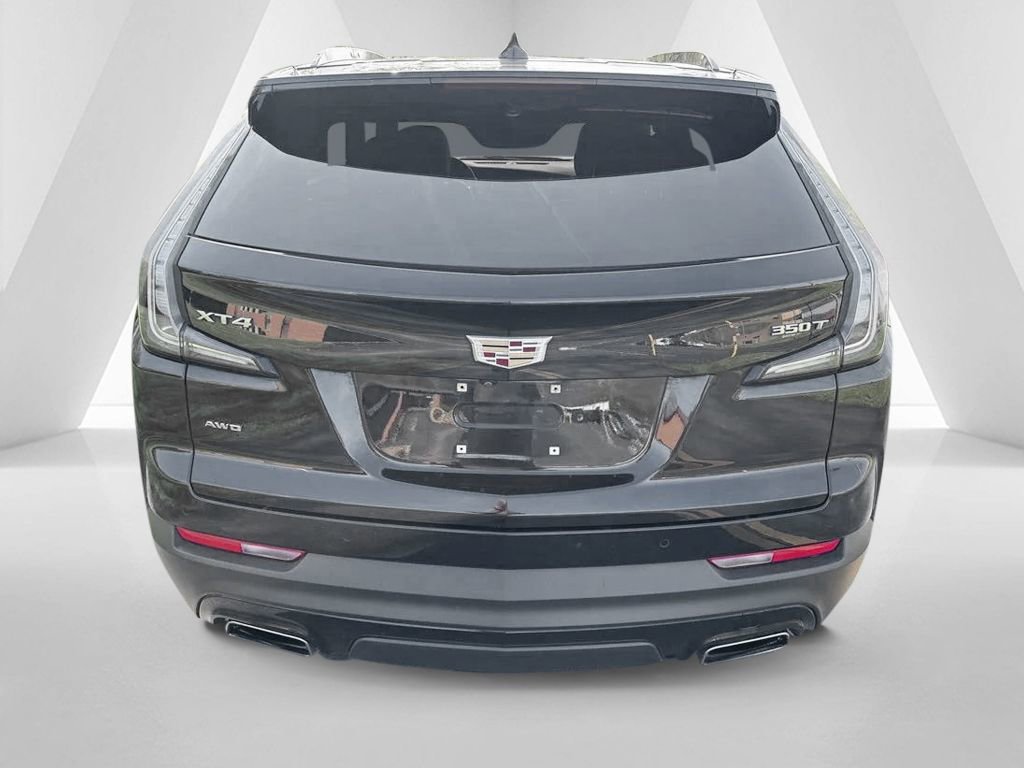 Used 2020 Cadillac XT4 Sport w/ Cold Weather Package AWD/4WD image 6