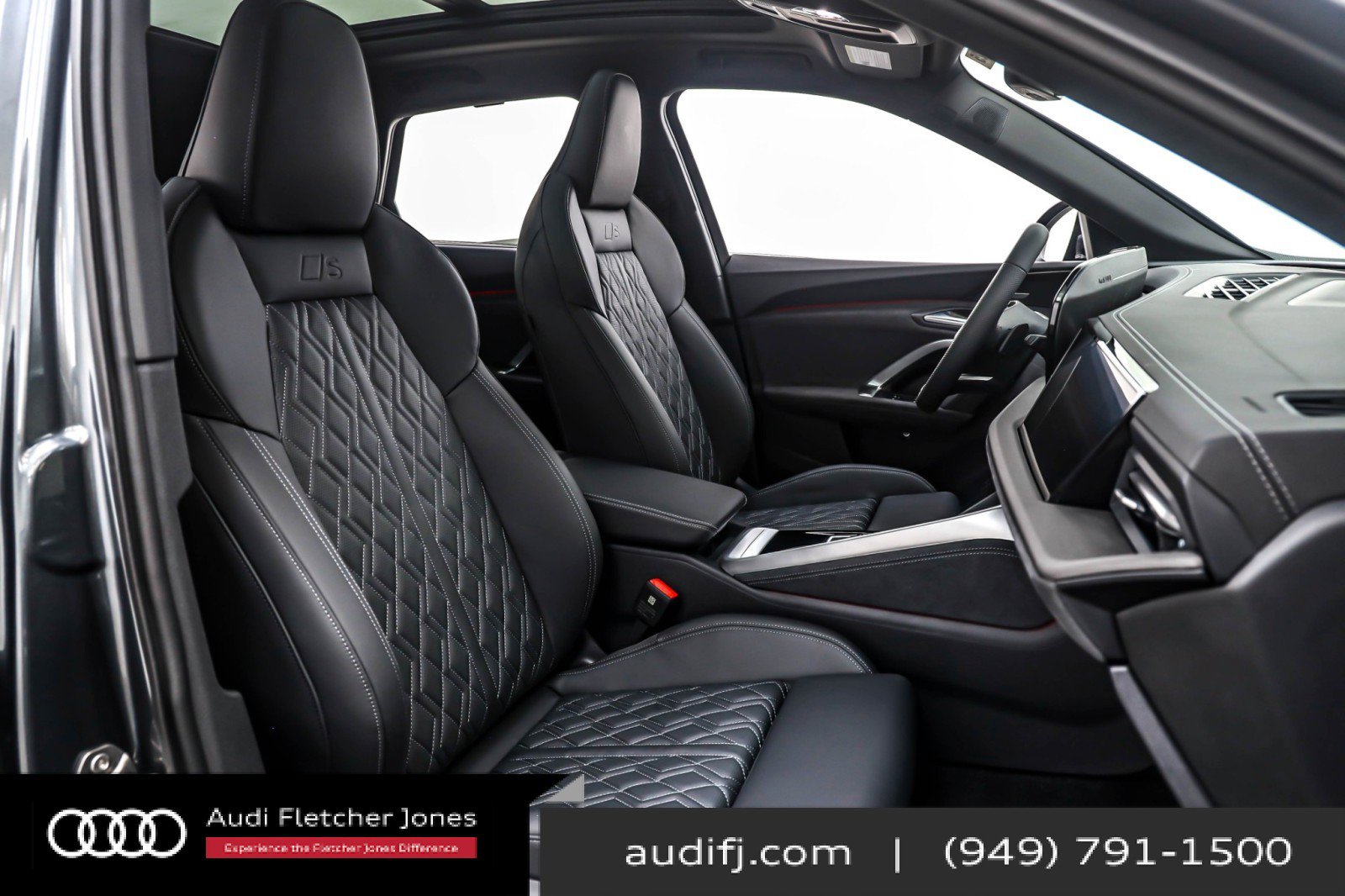 New 2025 Audi SQ5 Prestige image 7