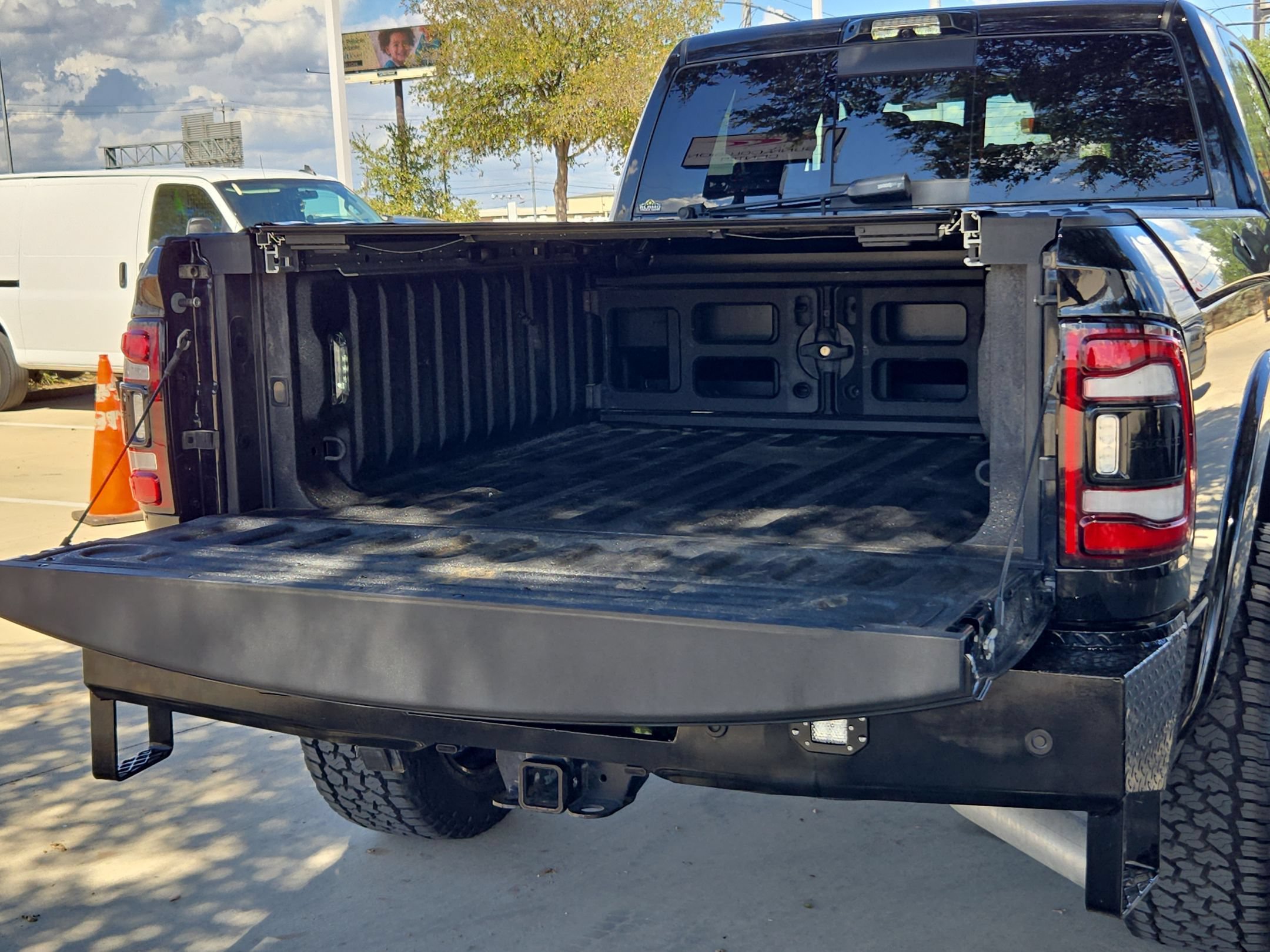 Used 2024 RAM 2500 Limited AWD/4WD image 22