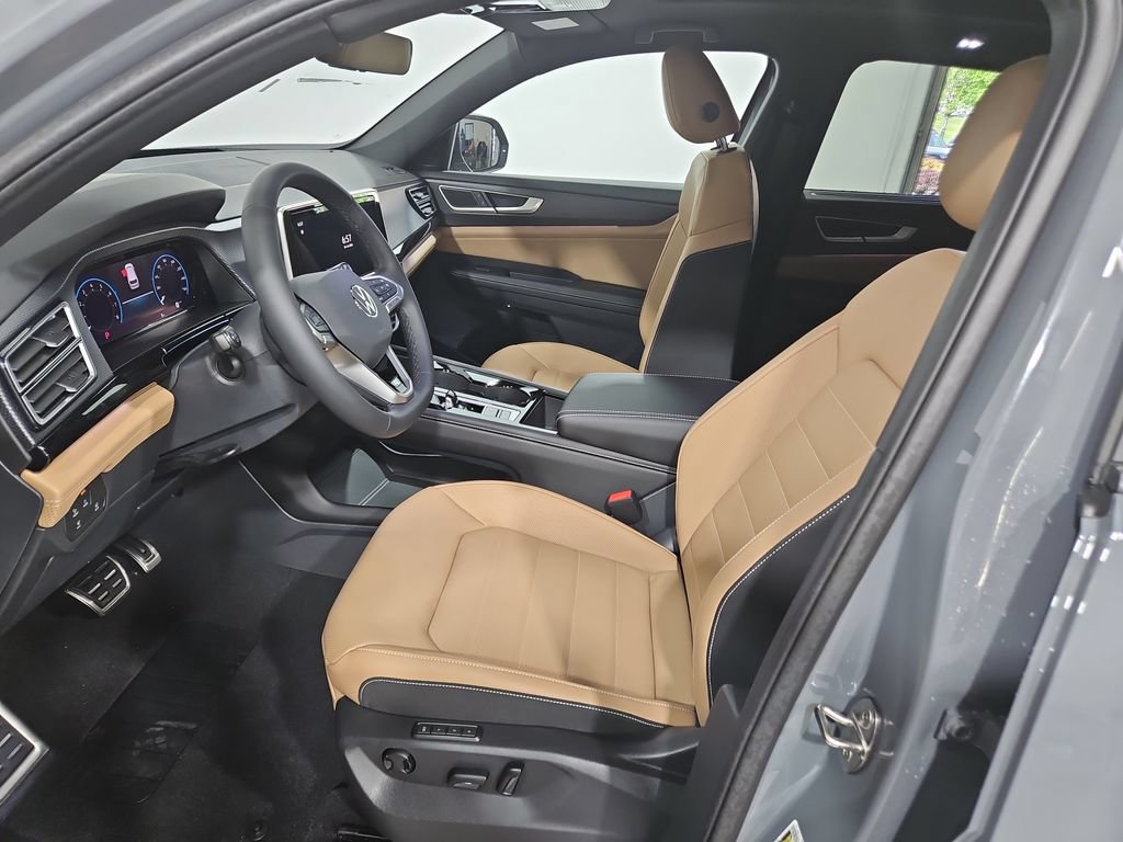 New 2026 Volkswagen Atlas Cross Sport SEL R-Line AWD/4WD image 9