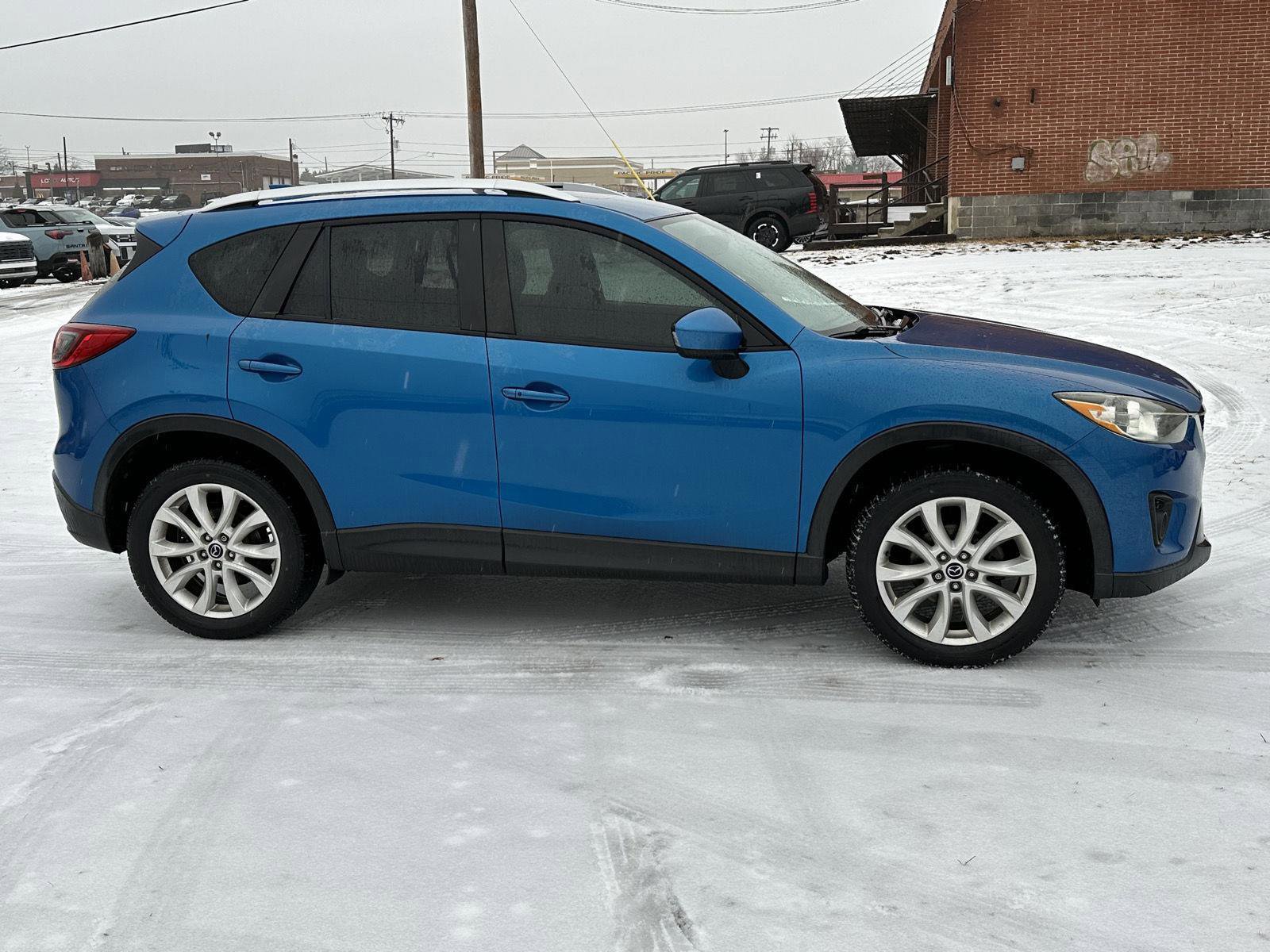 Used 2013 MAZDA CX-5 Grand Touring w/ GT Tech Pkg image 9