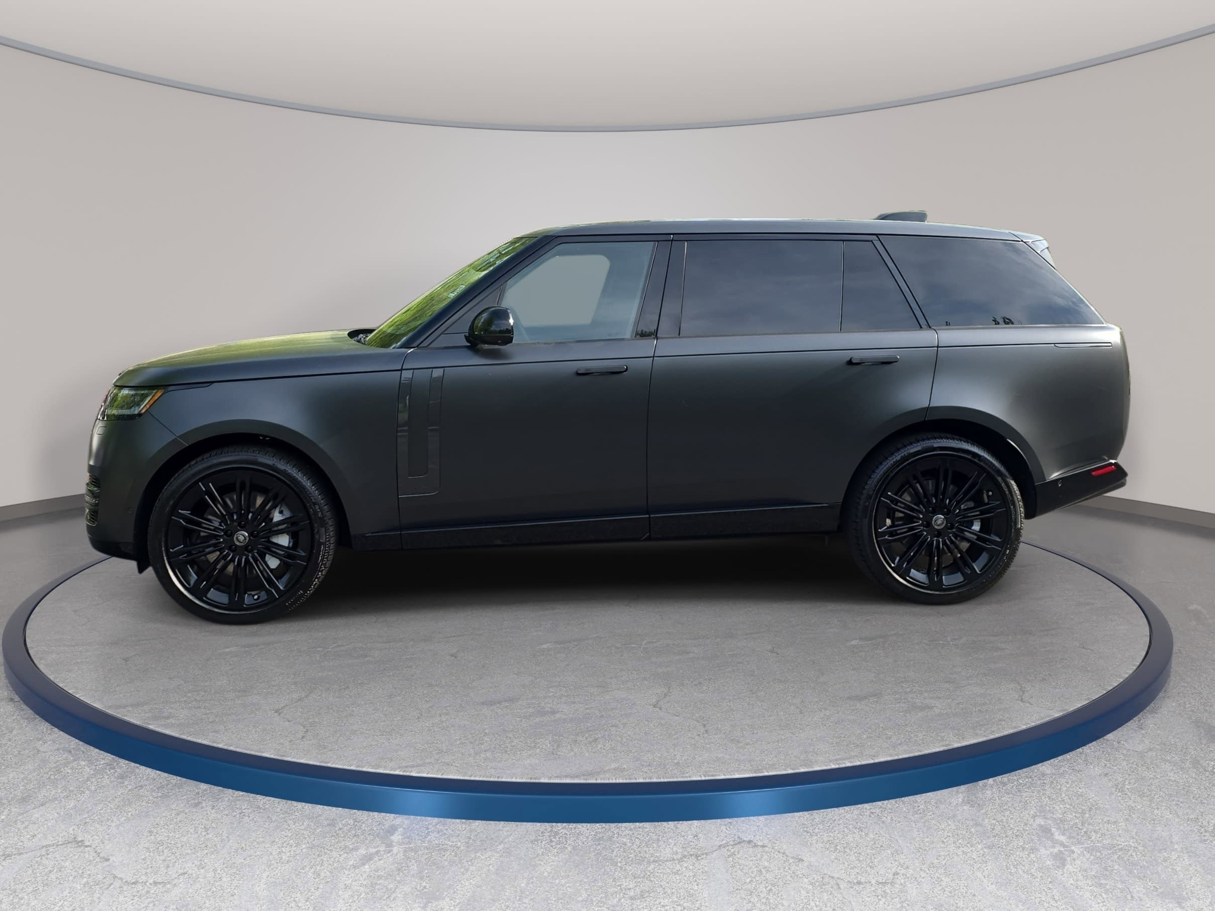 Used 2025 Land Rover Range Rover Long Wheelbase SE image 8