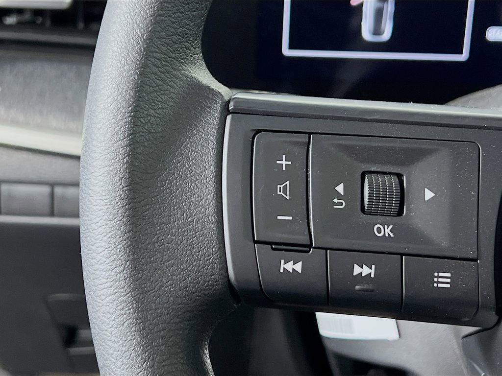 New 2026 Nissan Kicks SV w/ SV Premium Package image 9