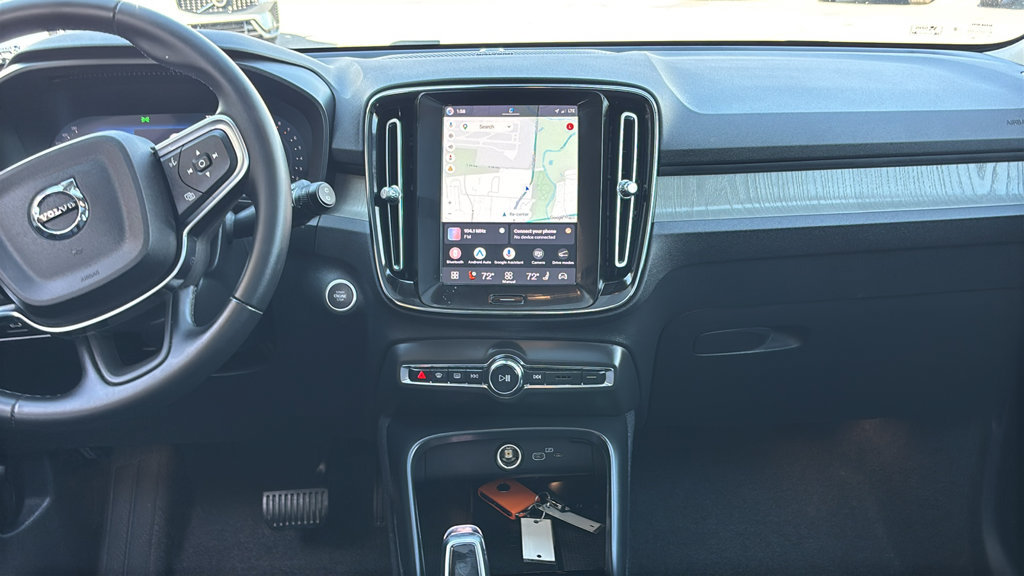 Certified 2026 Volvo XC40 B5 Plus AWD/4WD image 7