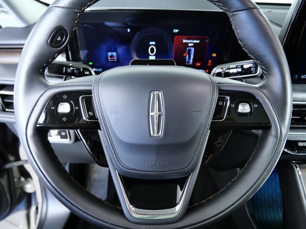 Certified 2025 Lincoln Aviator Reserve w/ Equipment Group 201A AWD/4WD image 25
