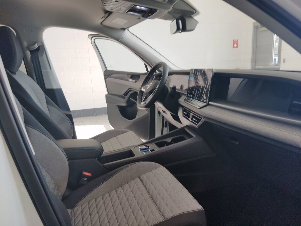 New 2026 Volkswagen Tiguan S FWD image 12