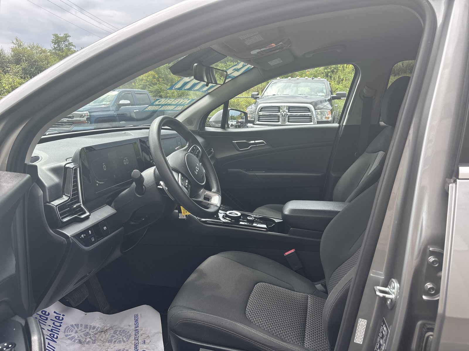 Used 2023 Kia Sportage LX AWD/4WD image 10