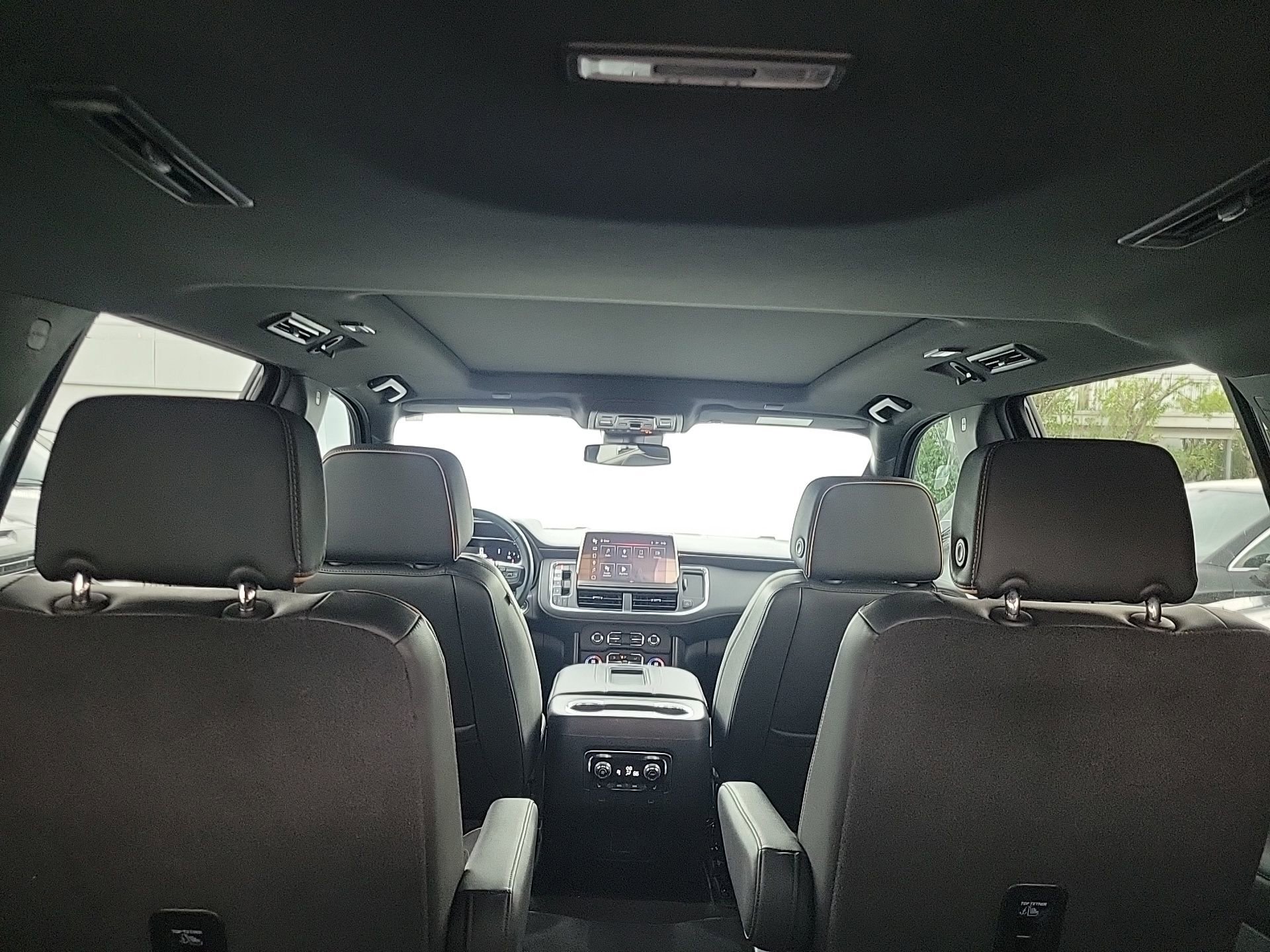 Used 2024 GMC Yukon AT4 w/ AT4 Premium Package image 16