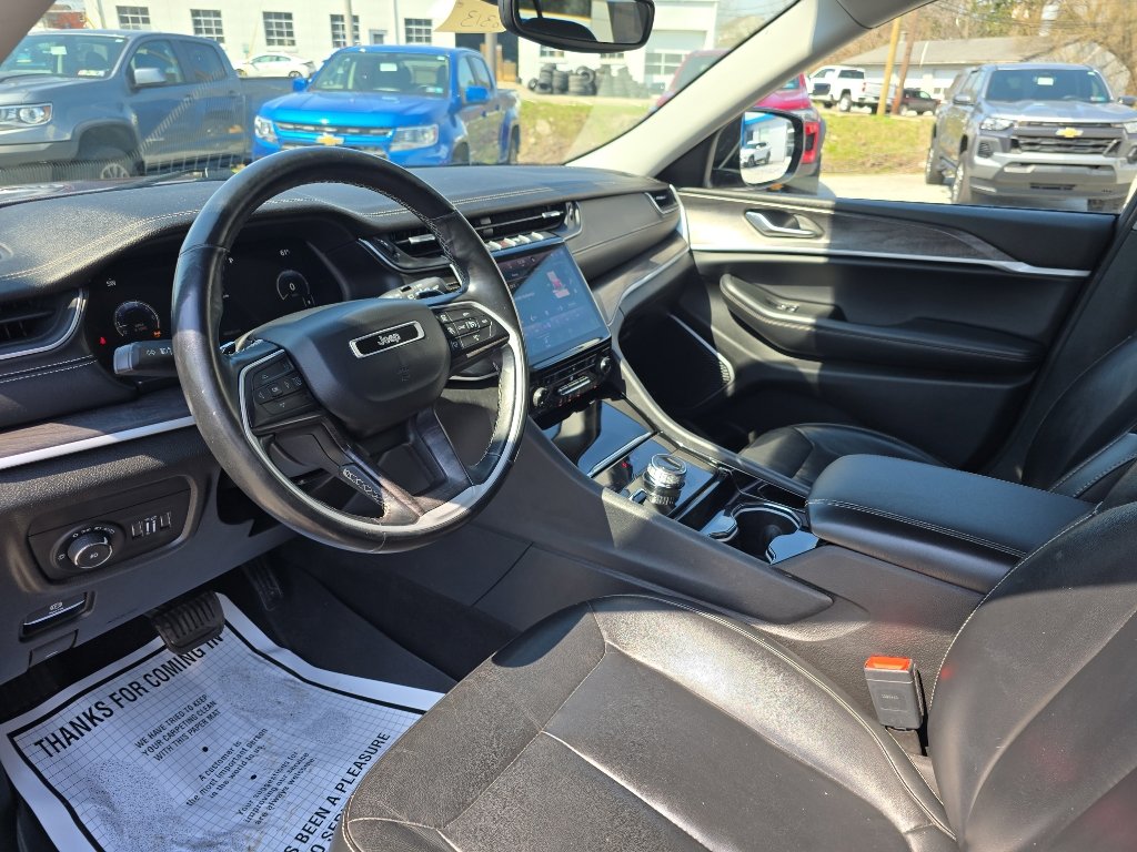 Used 2021 Jeep Grand Cherokee L Limited image 19