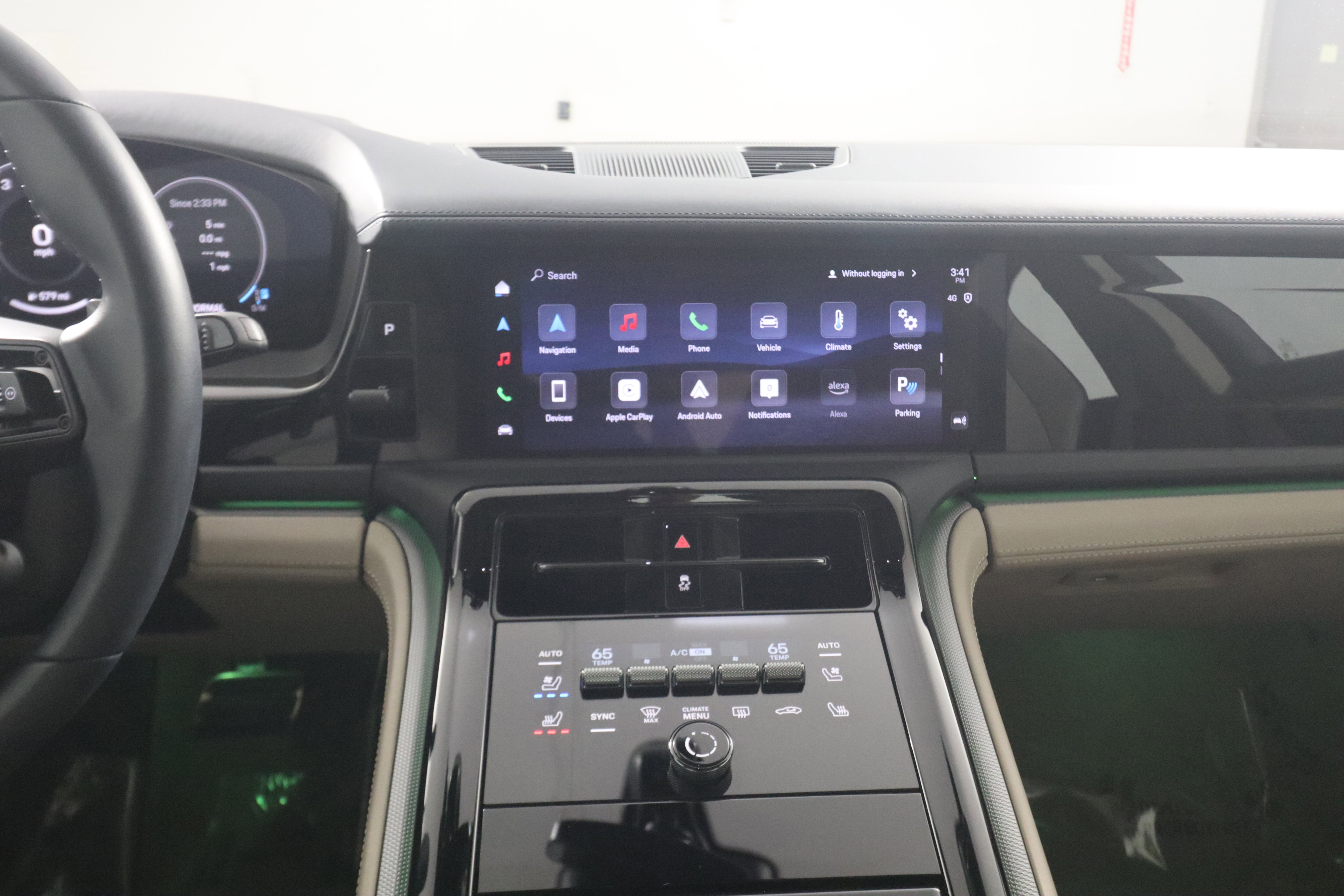 Certified 2026 Porsche Panamera image 19