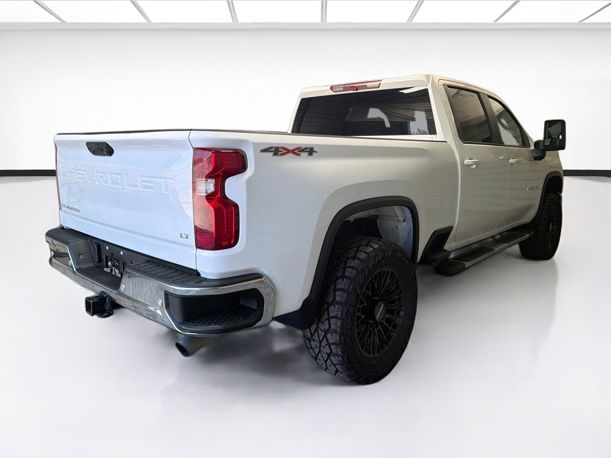 Used 2025 Chevrolet Silverado 2500 LT w/ Safety Package AWD/4WD image 4