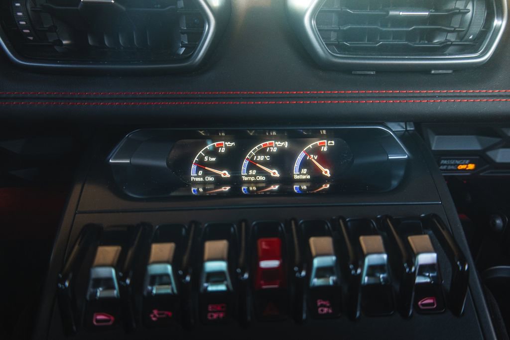 Used 2015 Lamborghini Huracan LP 610-4 image 25