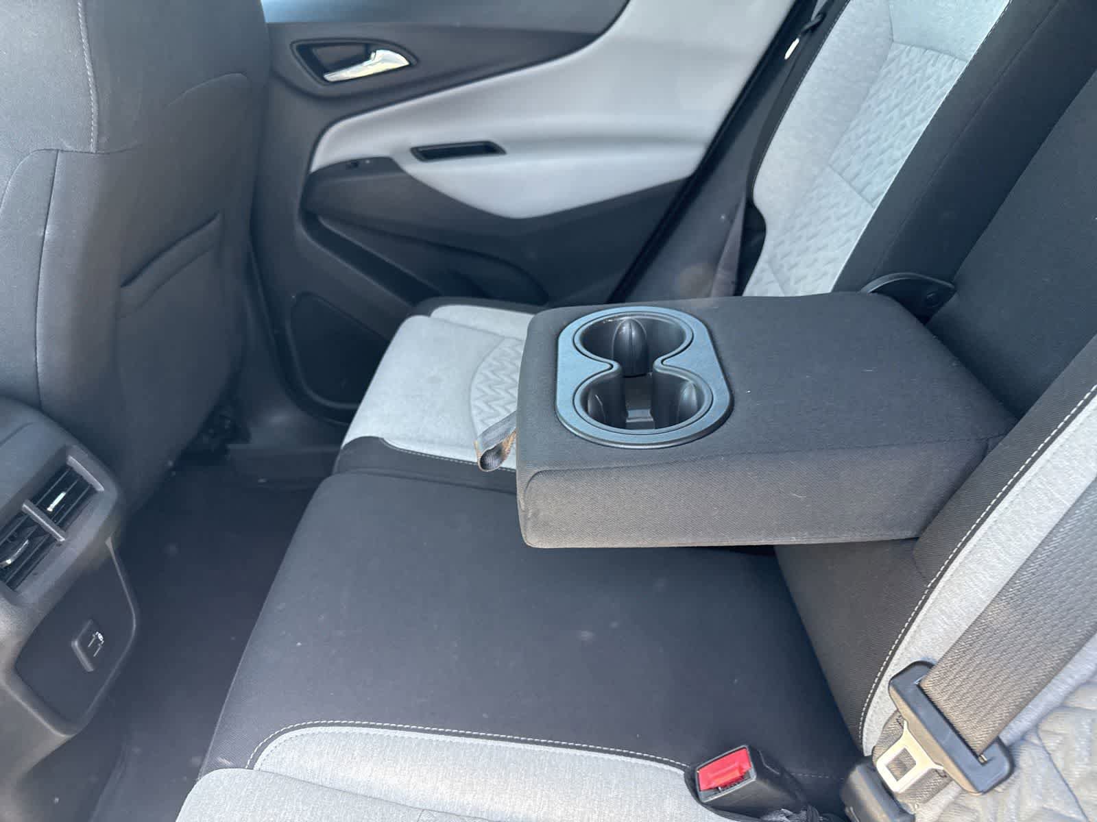 Used 2022 Chevrolet Equinox LS w/ LPO, Floor Liner Package AWD/4WD image 17