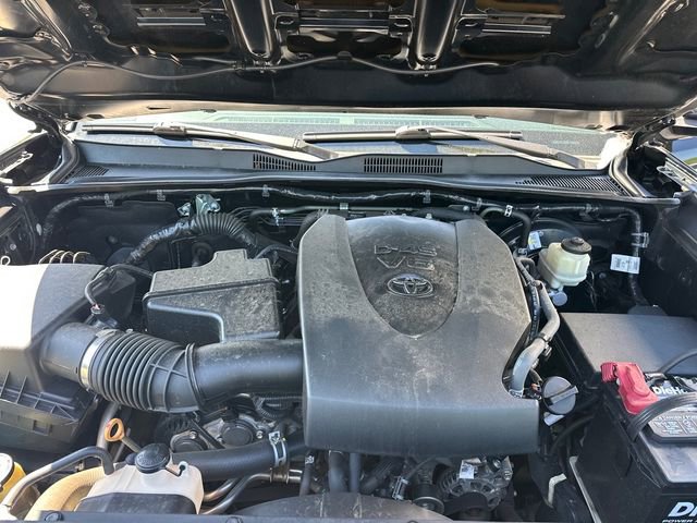 Used 2018 Toyota Tacoma TRD Sport w/ Technology Package AWD/4WD image 26