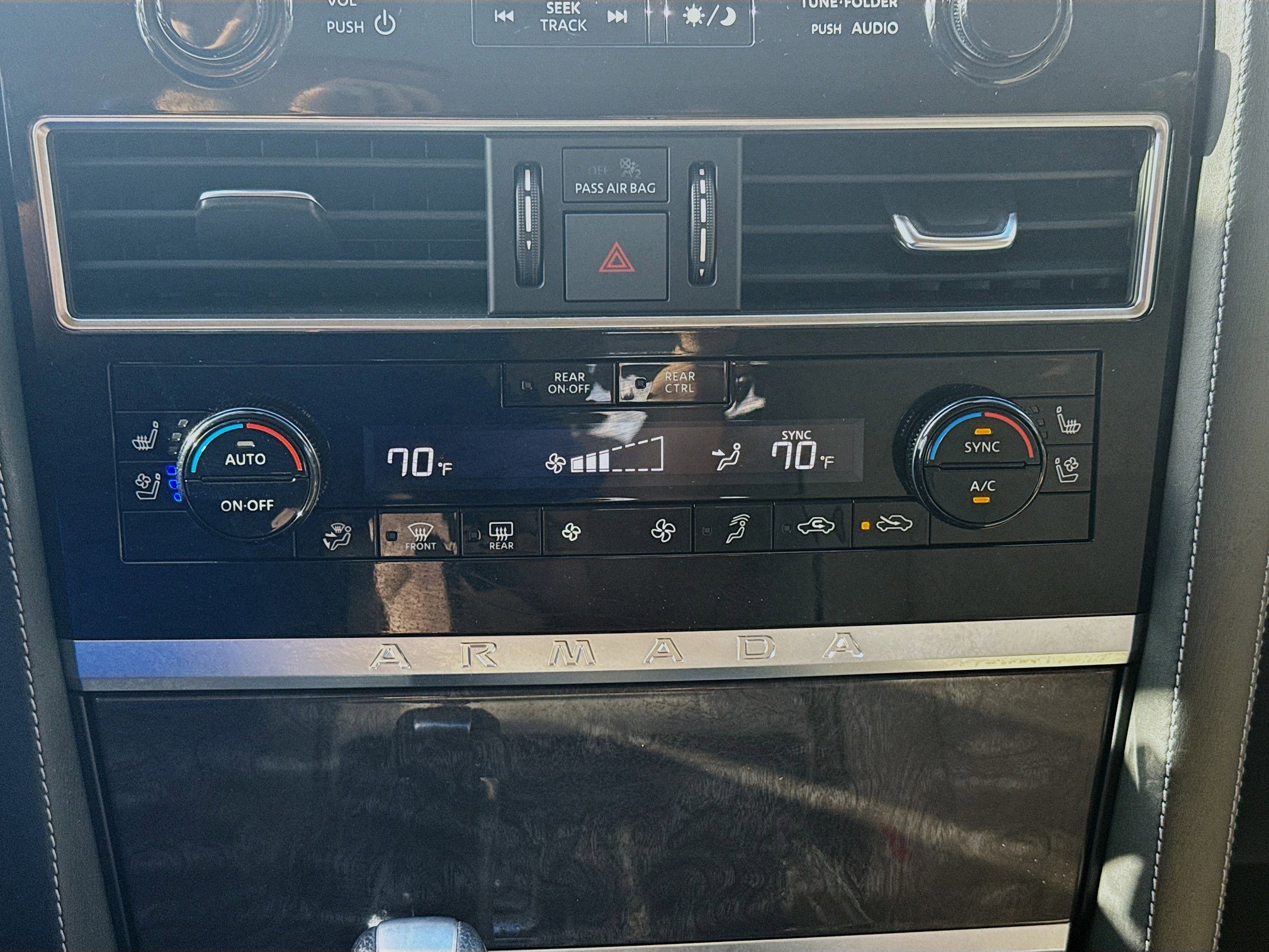 Used 2023 Nissan Armada Platinum w/ Cargo Package image 15