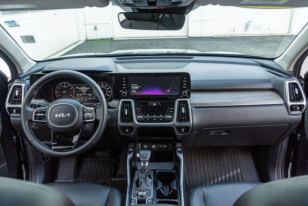 Used 2023 Kia Sorento X-Line EX image 24