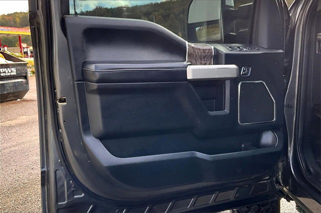 Used 2017 Ford F250 Lariat w/ Lariat Ultimate Package image 18