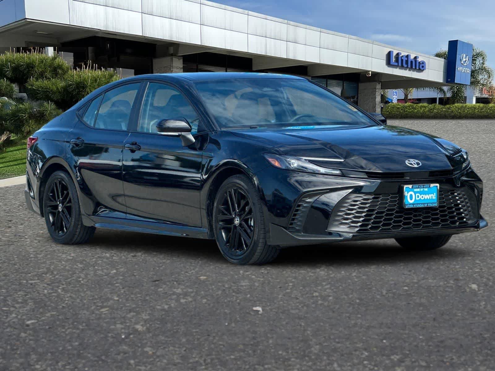 Used 2026 Toyota Camry SE FWD image 10