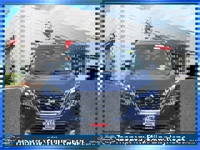 Used 2023 Nissan Rogue Platinum AWD/4WD image 2