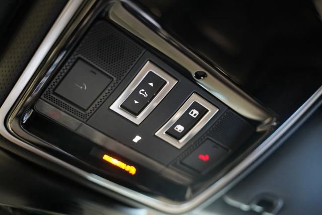 Used 2021 Land Rover Range Rover Autobiography AWD/4WD image 20