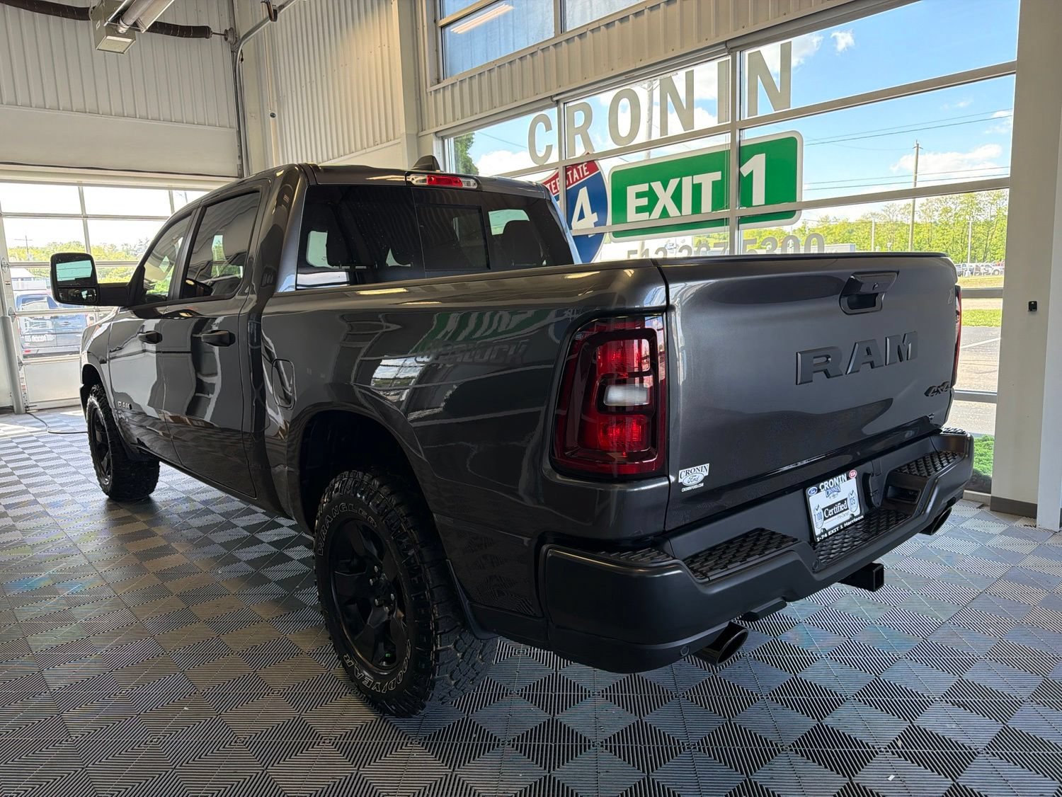 Used 2026 RAM 1500 Warlock AWD/4WD image 4