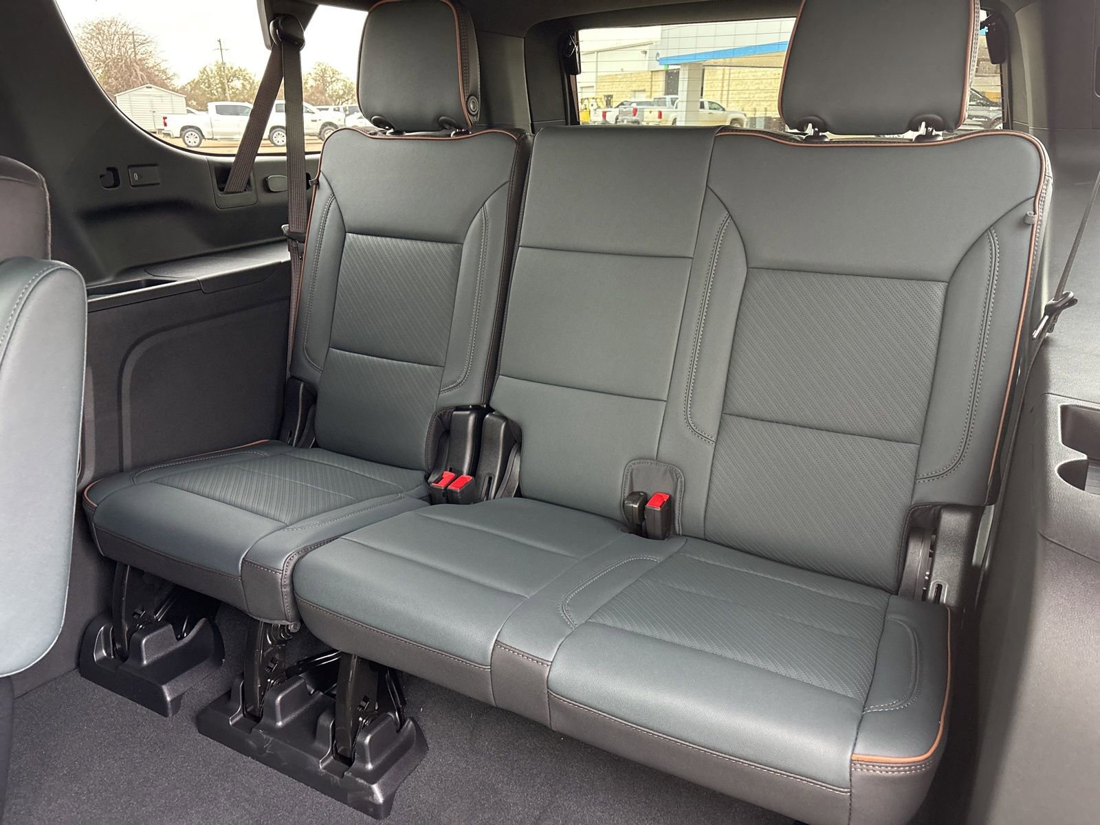 New 2026 GMC Yukon XL AT4 w/ Premium Trailering Package image 18