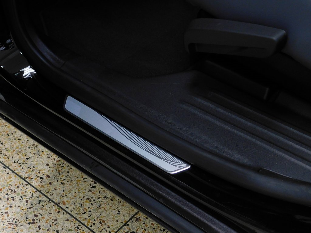 Used 2024 Buick Enclave Essence image 71