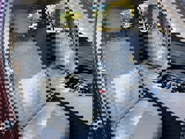 Used 2024 Jeep Wagoneer L Series II image 29