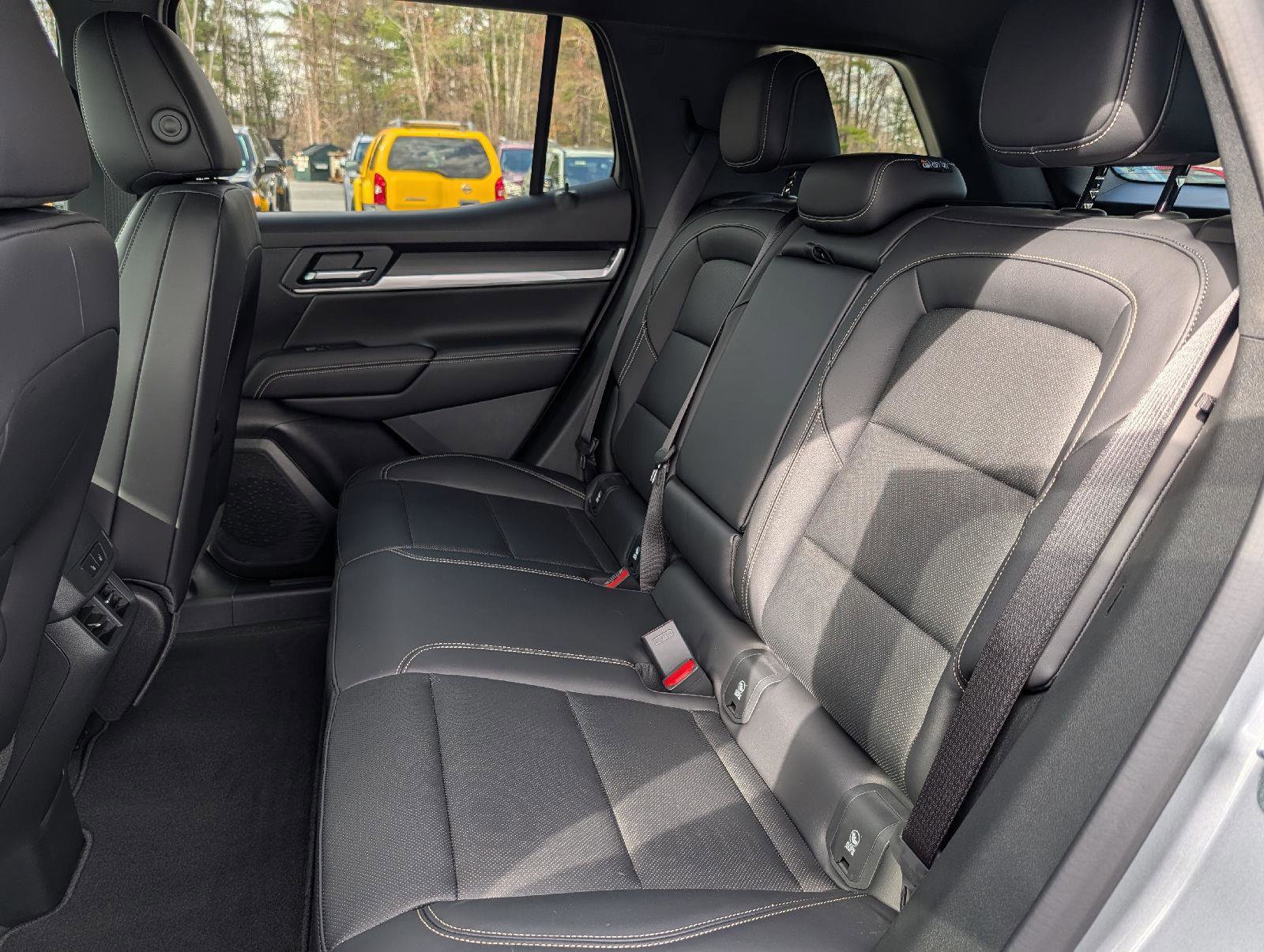 New 2026 GMC Terrain Elevation w/ Elevation Premium Package AWD/4WD image 18