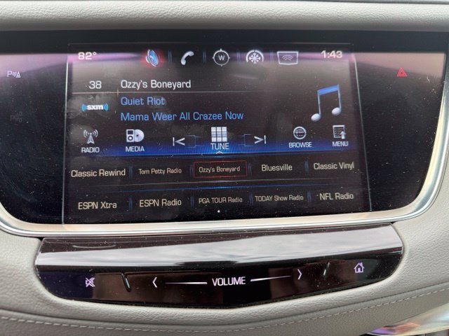 Used 2017 Cadillac XT5 Luxury w/ Driver Awareness Package FWD image 33