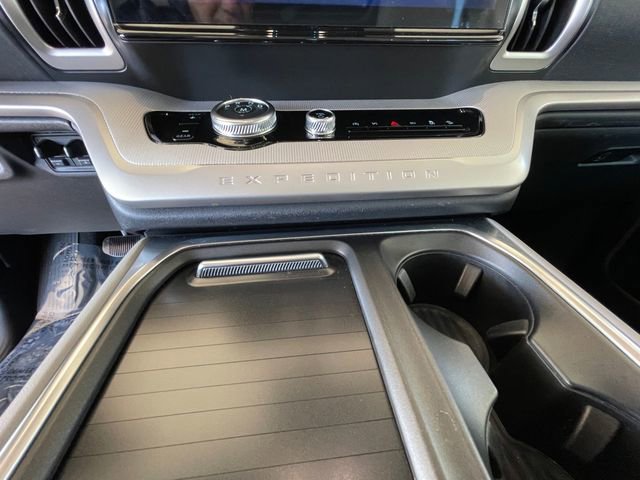 Used 2025 Ford Expedition Max Active image 15