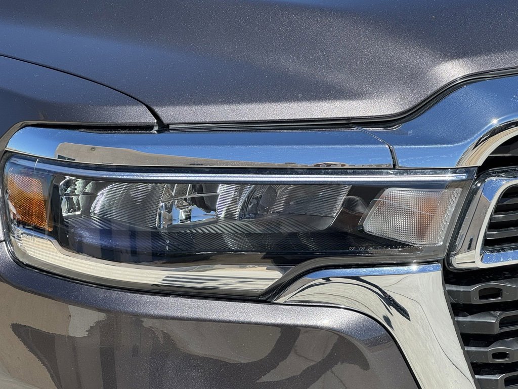 New 2026 RAM 1500 4x4 Crew Cab image 6