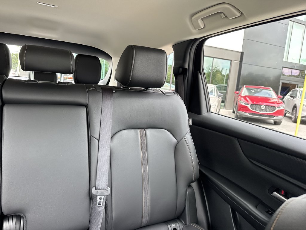 Certified 2026 MAZDA CX-90 3.3 Turbo w/ Select Package AWD/4WD image 19