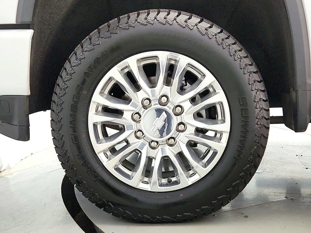Used 2020 Chevrolet Silverado 2500 High Country w/ LPO, Dark Essentials Package AWD/4WD image 39