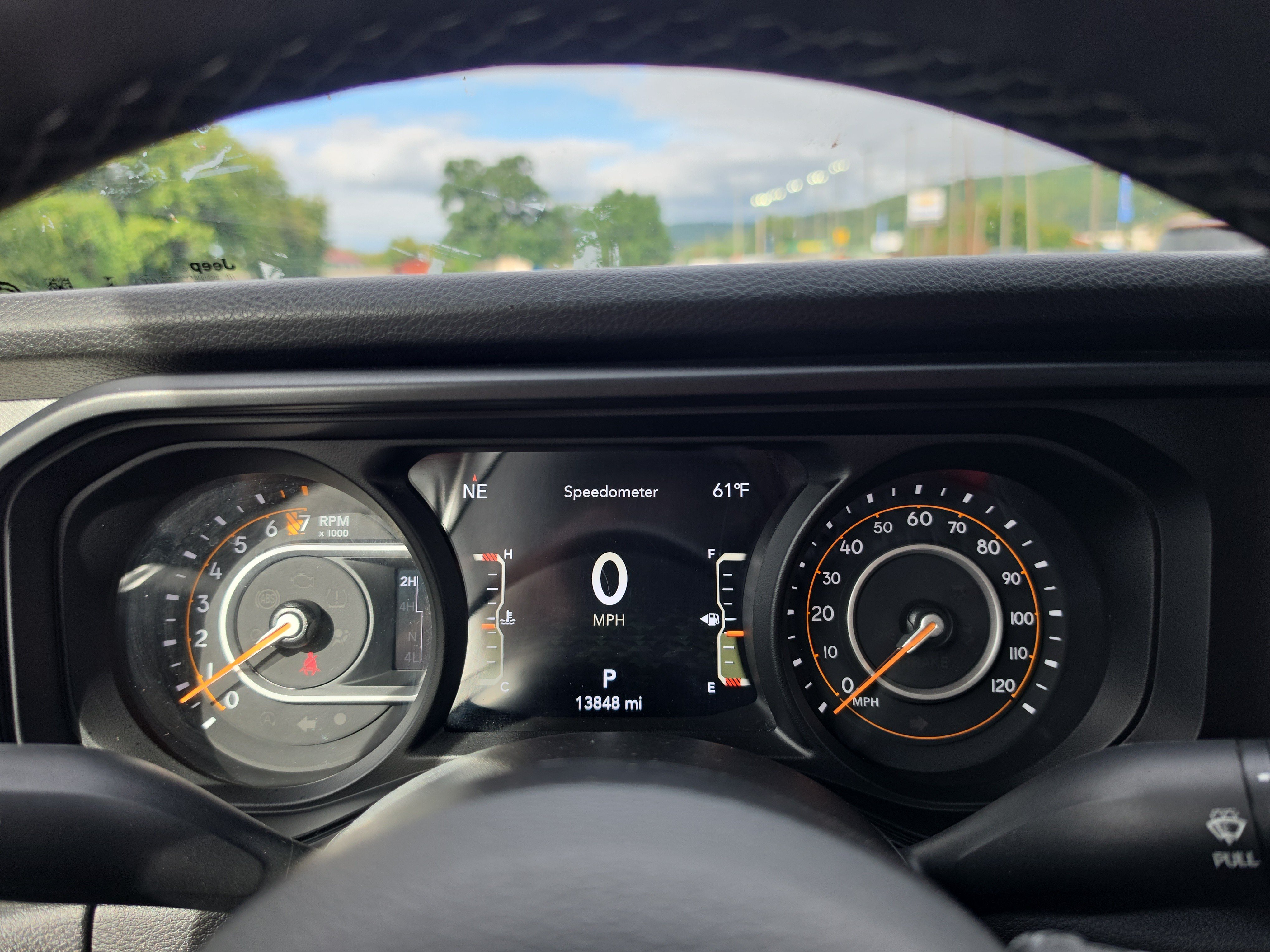 Used 2025 Jeep Gladiator Sport AWD/4WD image 24